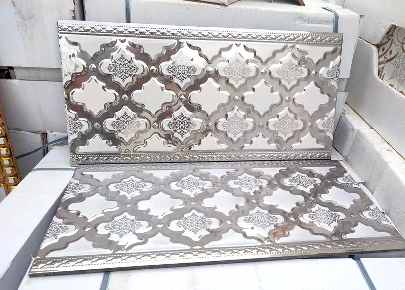 کاشی تک گل بین کابینتی آشپزخانه طوسی