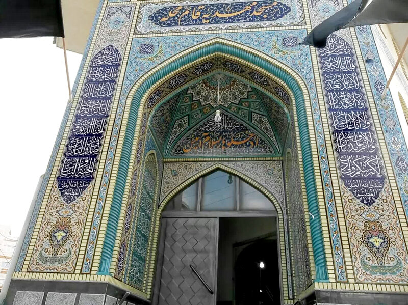 تابلوی کاشی سنتس ورودی و سر در مساجد