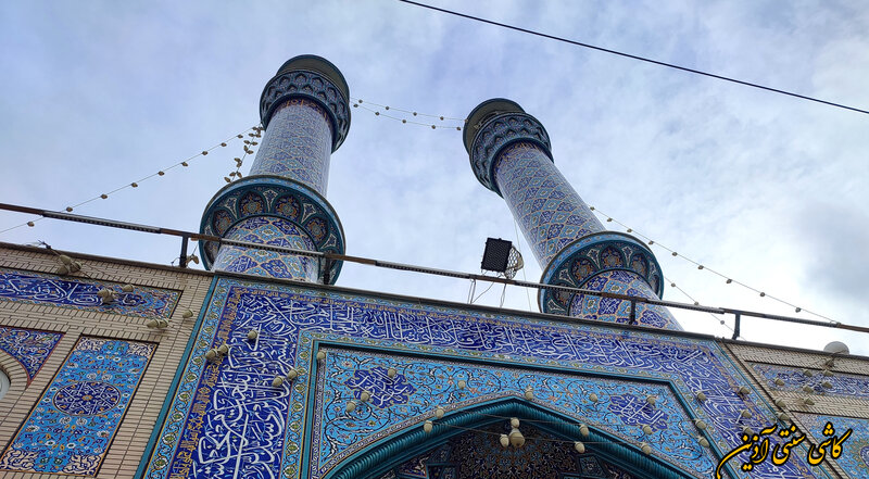 کاشی هفت رنگ گلدسته مسجد 